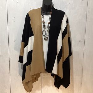 Parrish LA women’s color block knit cape poncho.  One size.